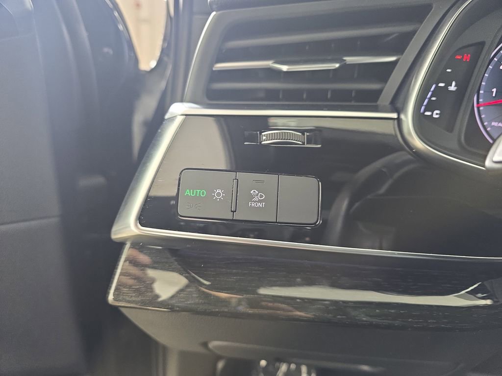 Used 2021 Audi Q7 3.0T Premium w/ Convenience Package image 30