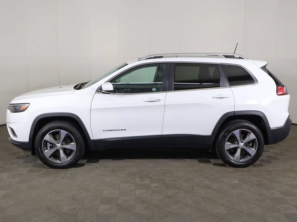 Used 2019 Jeep Cherokee Limited AWD/4WD image 16