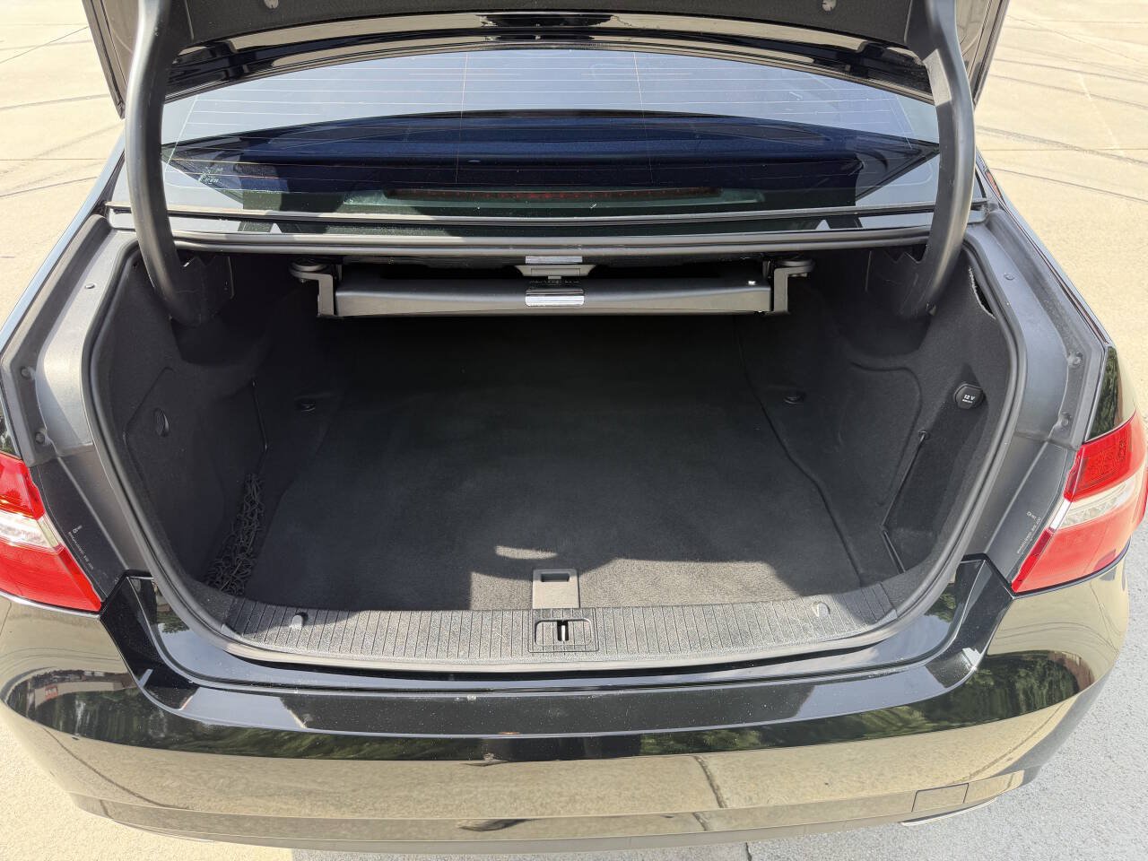 Used 2013 Mercedes-Benz E 350 BlueTEC Sedan image 24