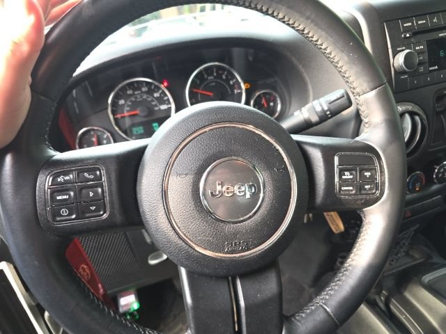 Used 2015 Jeep Wrangler Sport AWD/4WD image 18