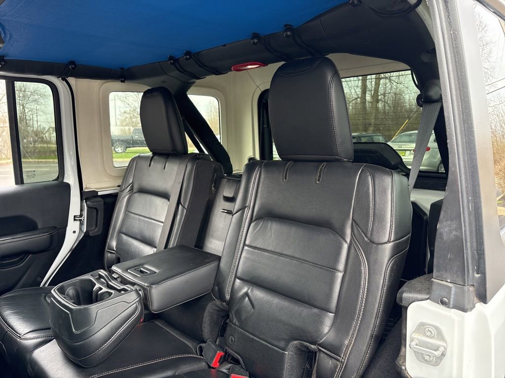 Used 2018 Jeep Wrangler Unlimited Sahara image 38