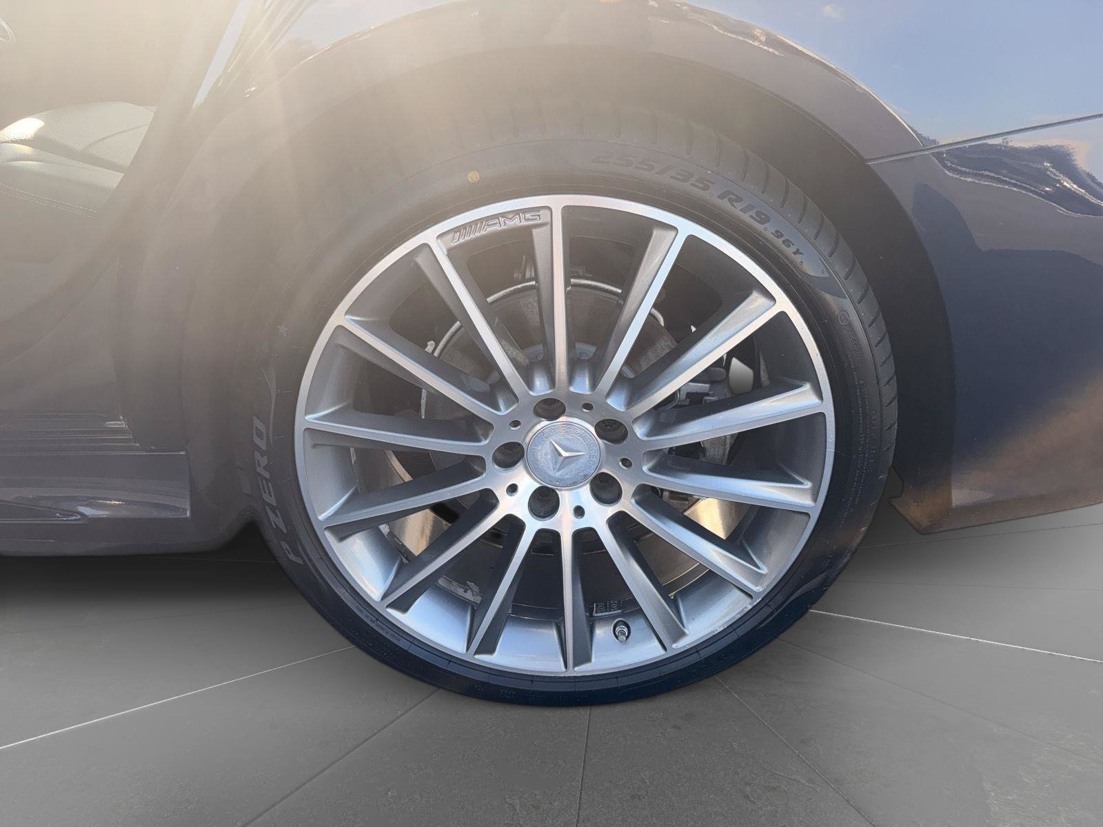 Used 2015 Mercedes-Benz C 300 Sedan image 11
