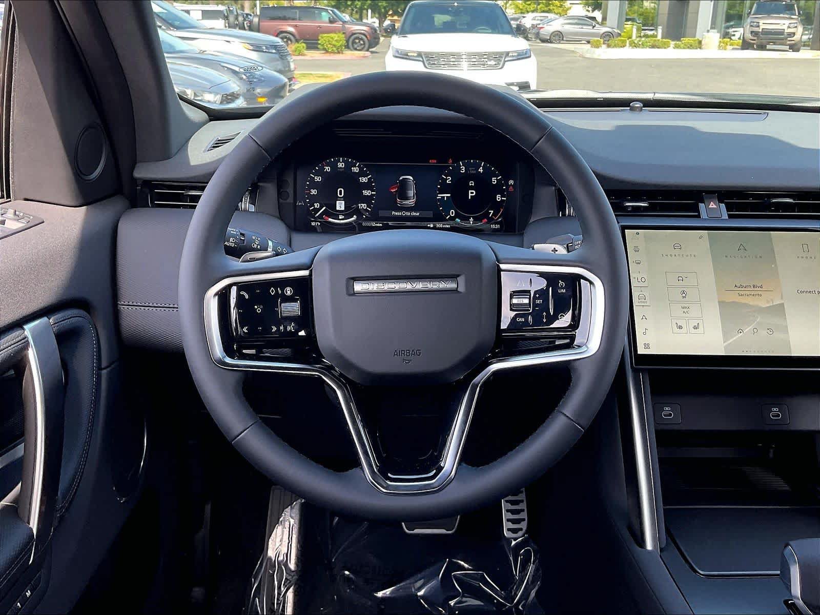 New 2026 Land Rover Discovery Sport Landmark AWD/4WD image 15