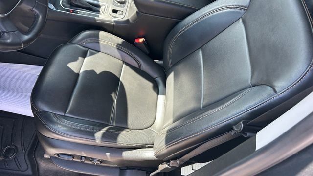 Used 2019 Chevrolet Traverse LT w/ LT Premium Package AWD/4WD image 17