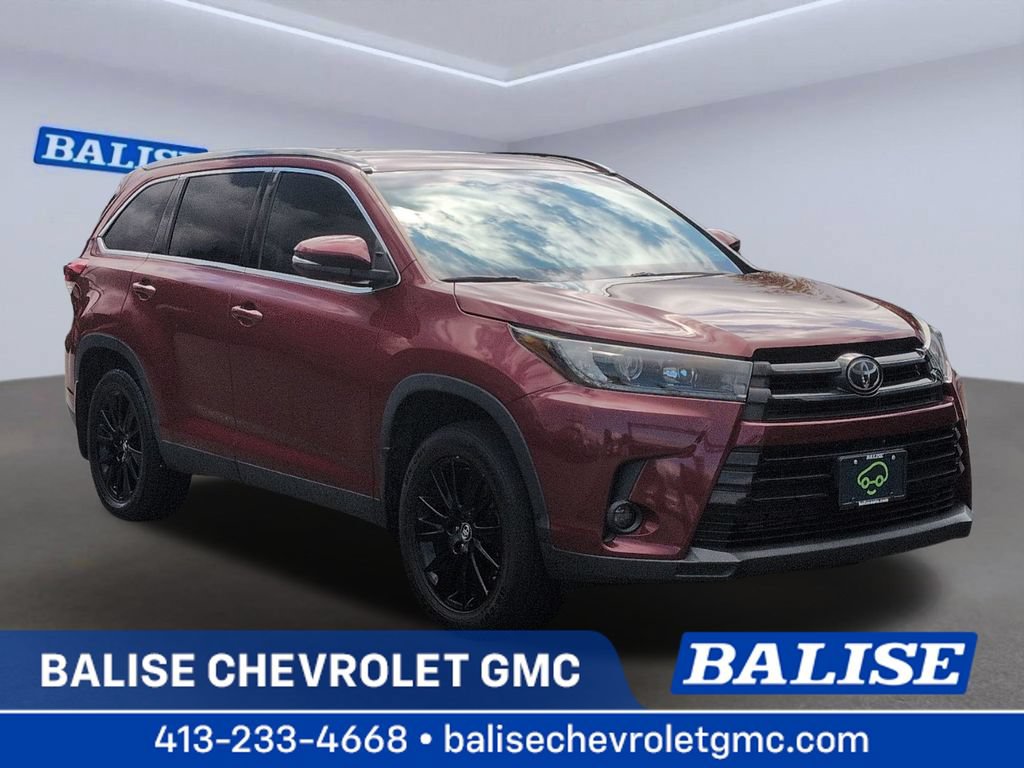Used 2019 Toyota Highlander SE w/ Carpet Mat Package (TMS) AWD/4WD image 1