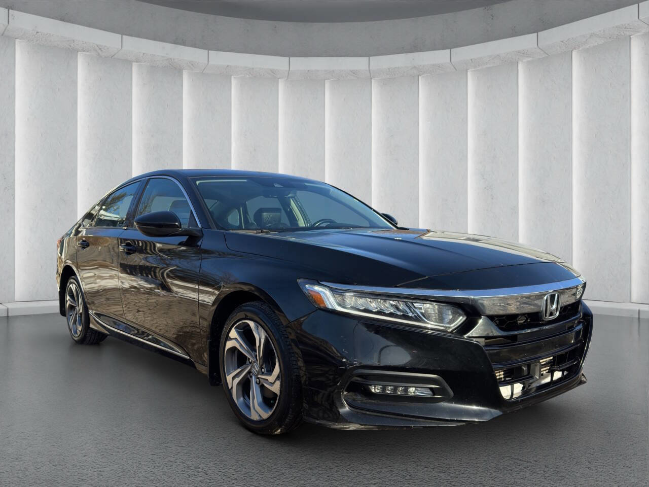 Used 2018 Honda Accord EX-L image 7