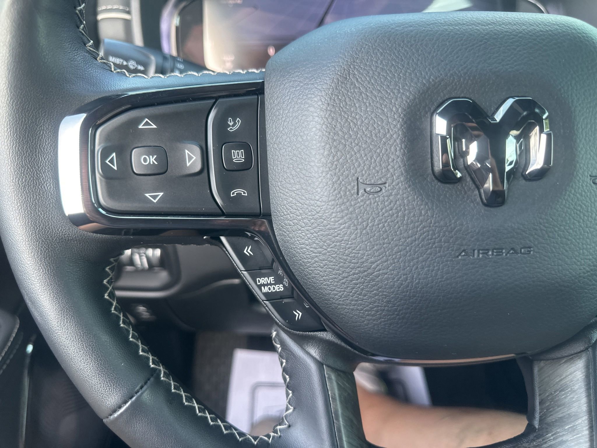 Used 2026 RAM 1500 Limited AWD/4WD image 37
