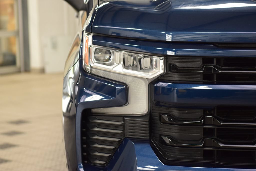 Used 2022 Chevrolet Silverado 1500 RST AWD/4WD image 12