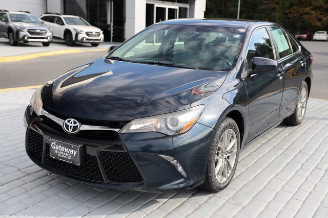 Used 2017 Toyota Camry SE