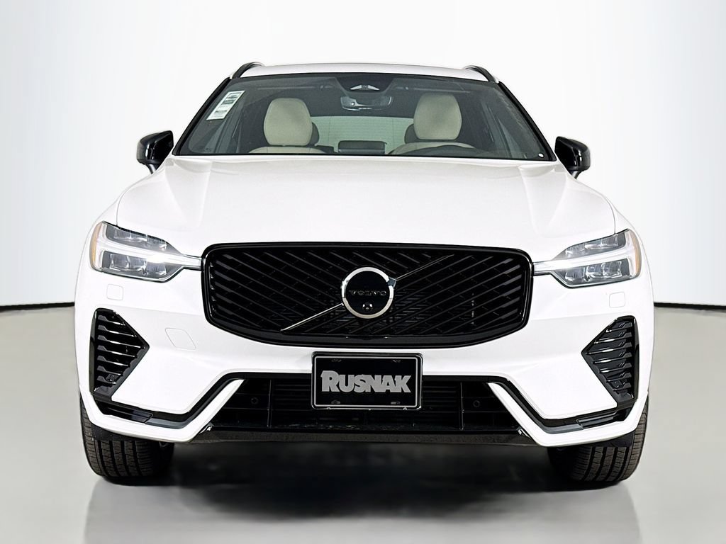 New 2026 Volvo XC60 T8 Plus w/ Protection Package Premier AWD/4WD image 2