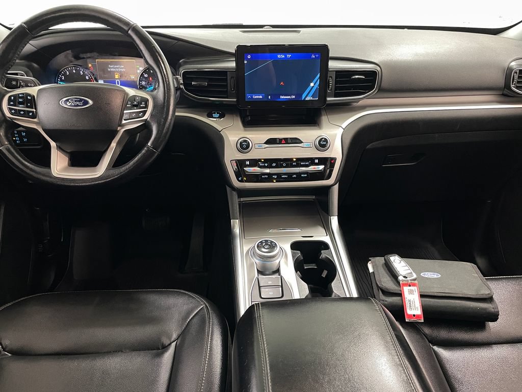 Used 2020 Ford Explorer XLT AWD/4WD image 2