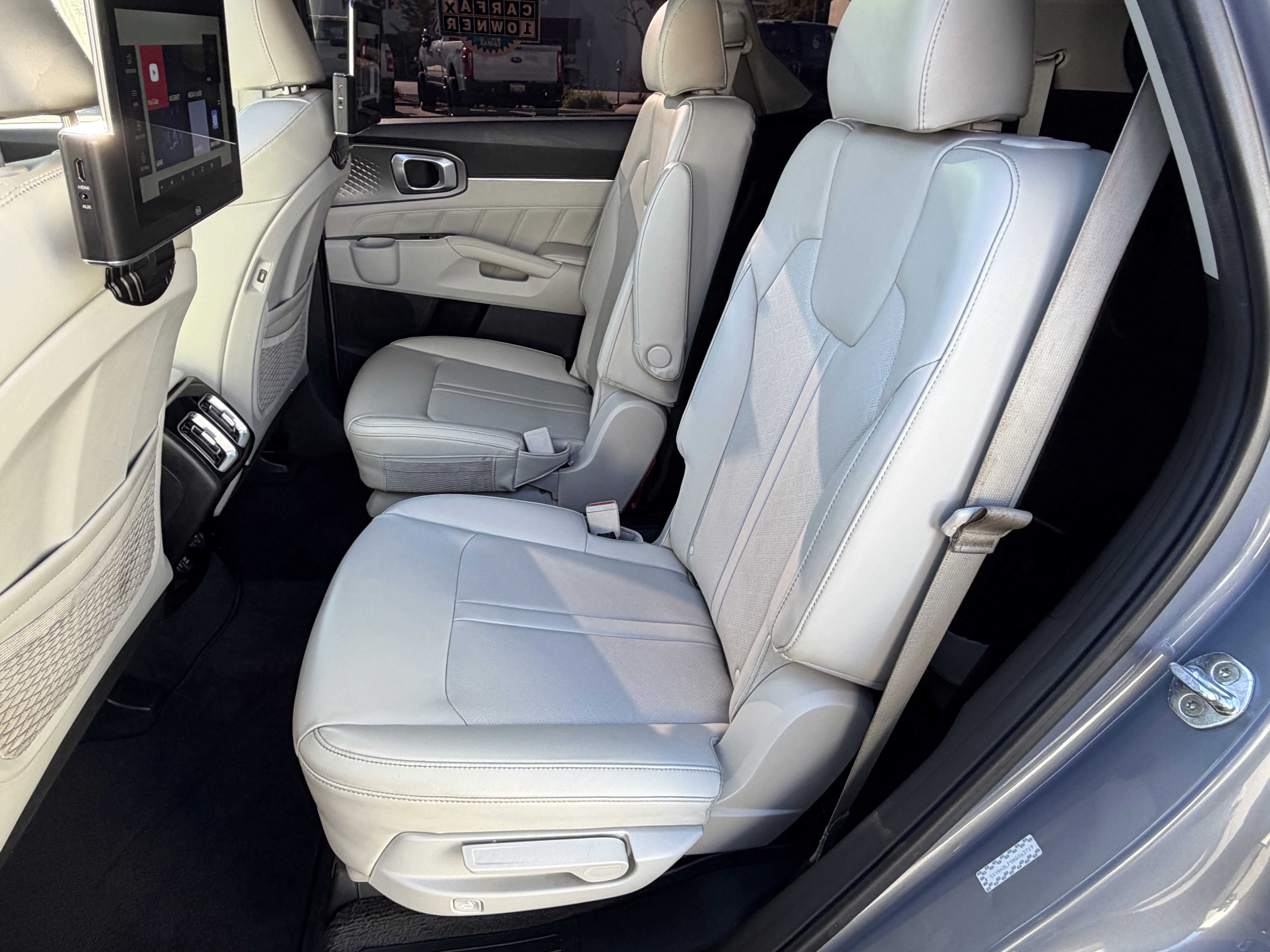 Used 2021 Kia Sorento SX image 23