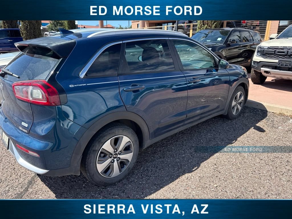 Used 2019 Kia Niro LX FWD image 2