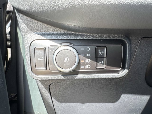 New 2026 Ford Explorer Active RWD image 23