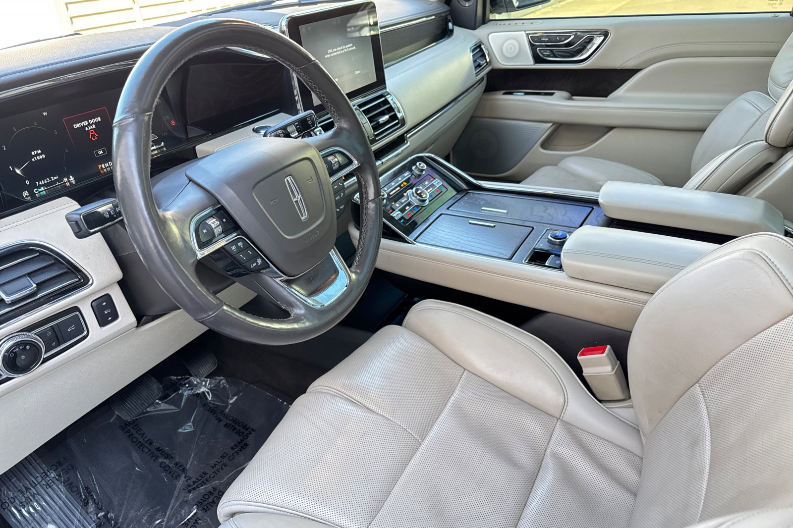 Used 2018 Lincoln Navigator L Reserve w/ Technology Package image 10
