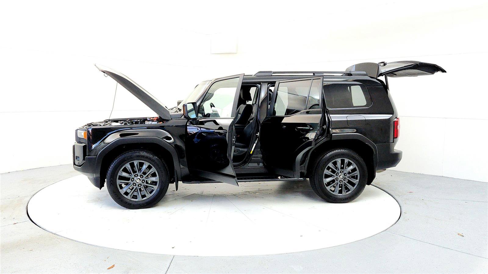 Used 2024 Toyota Land Cruiser image 10