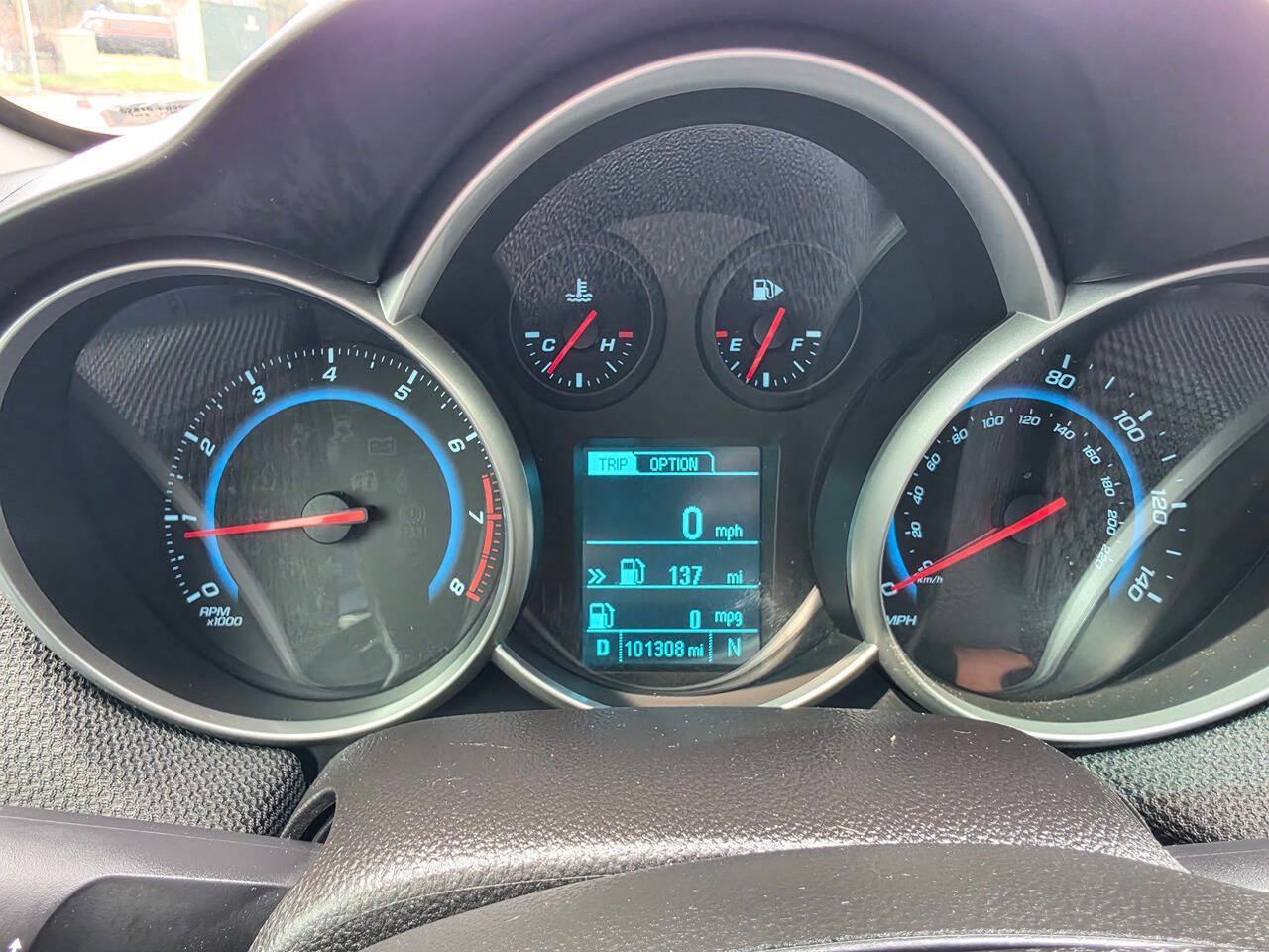 Used 2015 Chevrolet Cruze LT FWD image 38