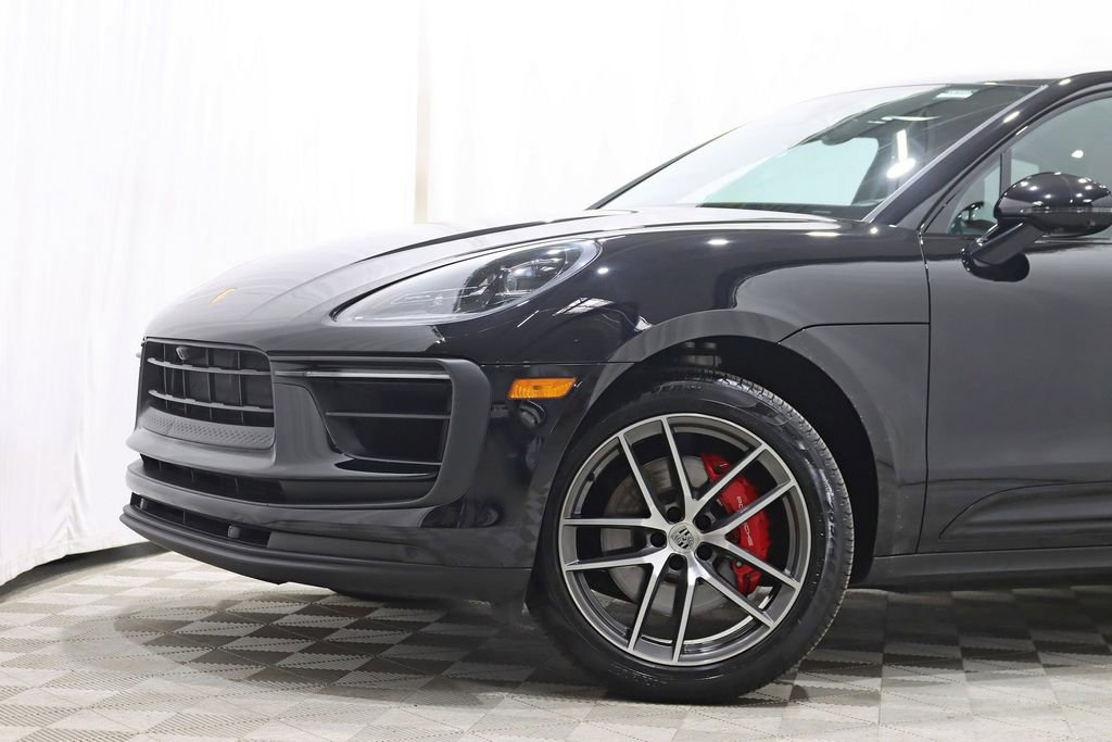 Used 2022 Porsche Macan S AWD/4WD image 2