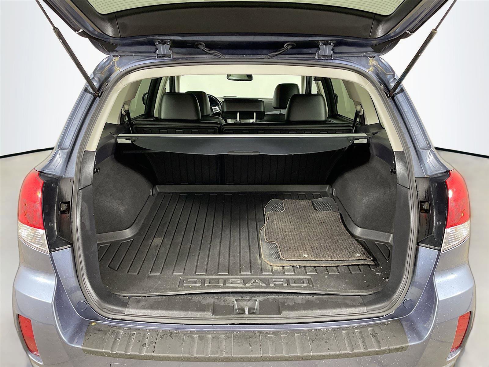 Used 2014 Subaru Outback 2.5i Limited w/ Moonroof Package image 27