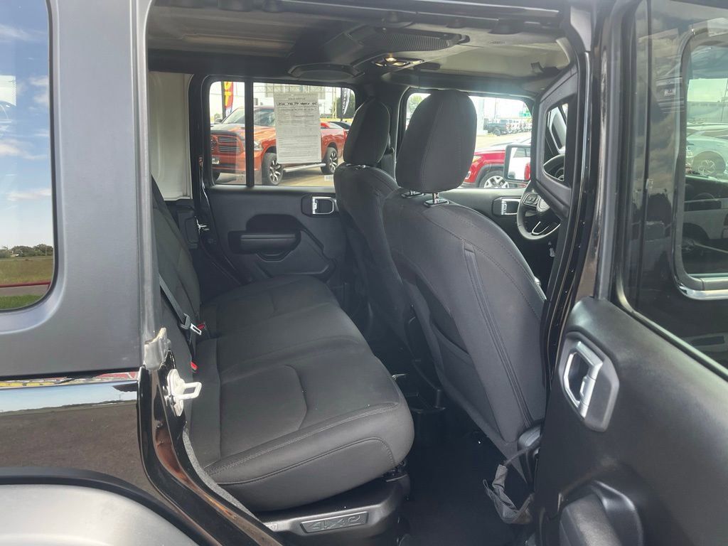 Used 2024 Jeep Wrangler Unlimited Rubicon 4xe image 41
