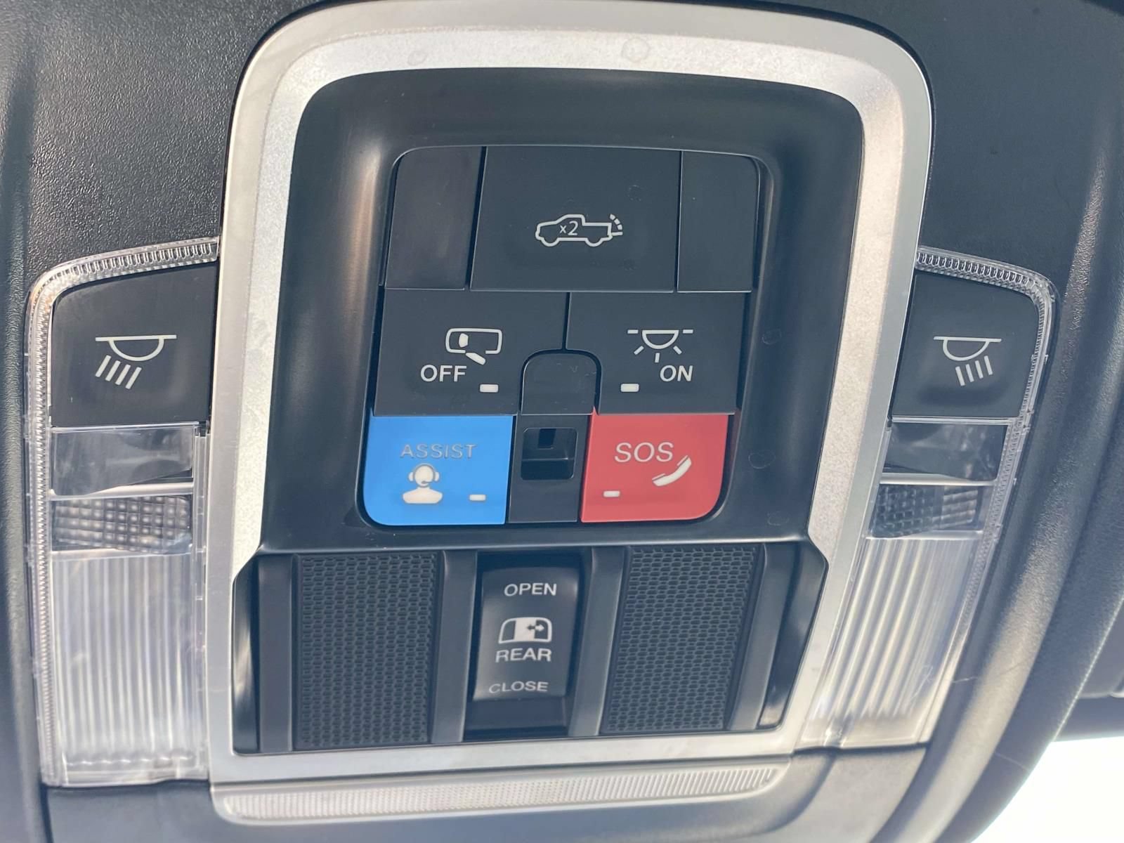 Used 2025 RAM 1500 Big Horn AWD/4WD image 31