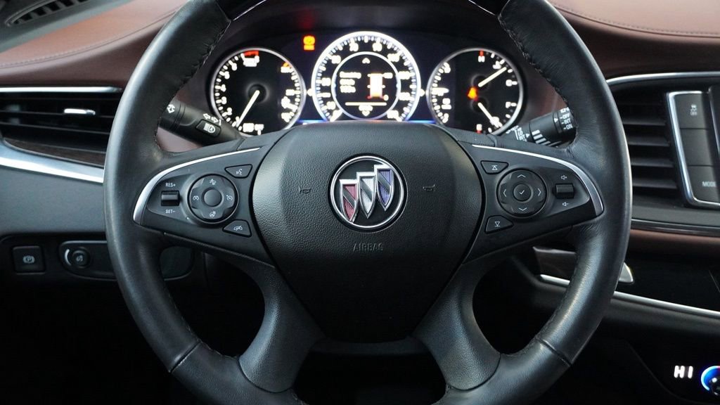 Used 2020 Buick Enclave Avenir w/ Avenir Technology Package image 31