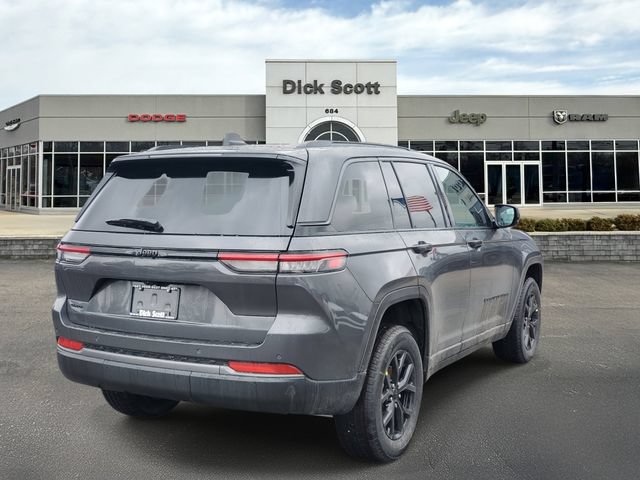 New 2026 Jeep Grand Cherokee Altitude AWD/4WD image 5