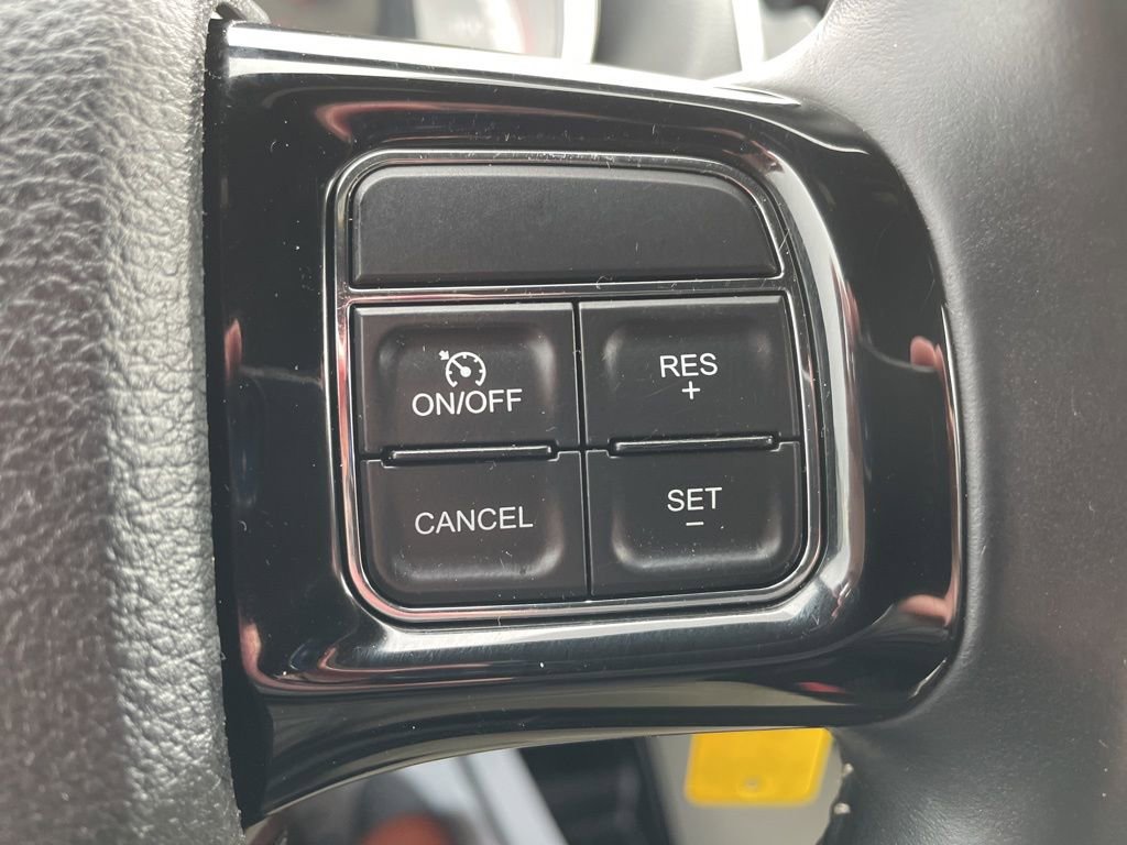 Used 2017 Dodge Grand Caravan SXT image 16