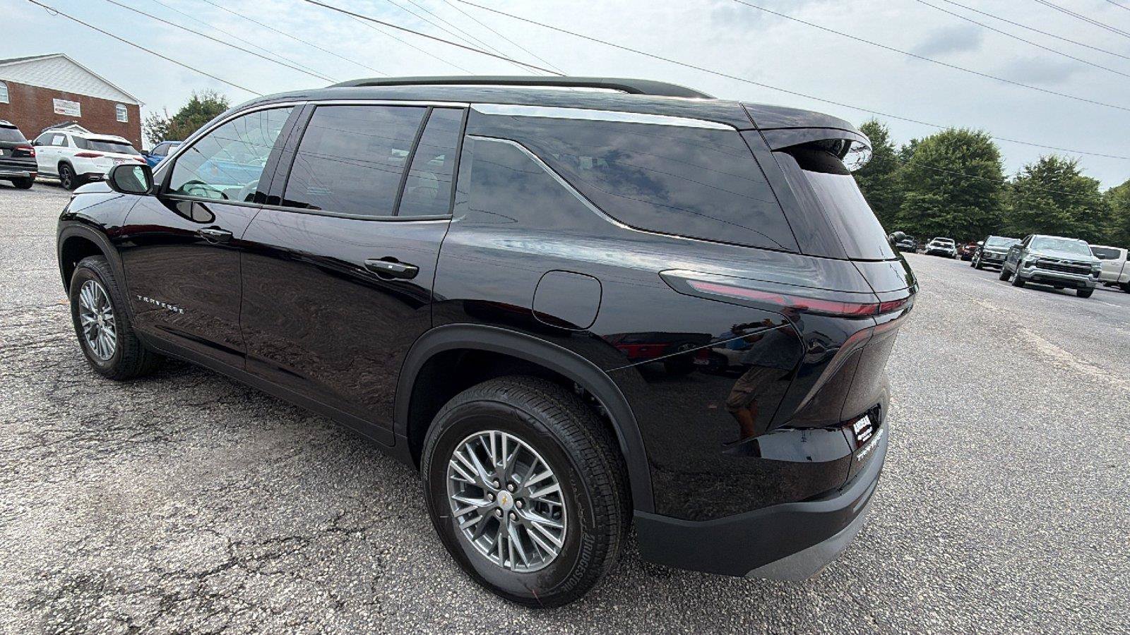 New 2026 Chevrolet Traverse LT FWD image 10