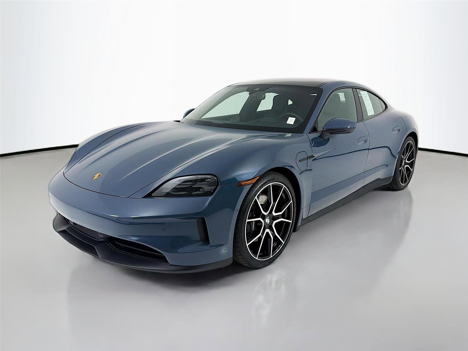 Certified 2025 Porsche Taycan image 1