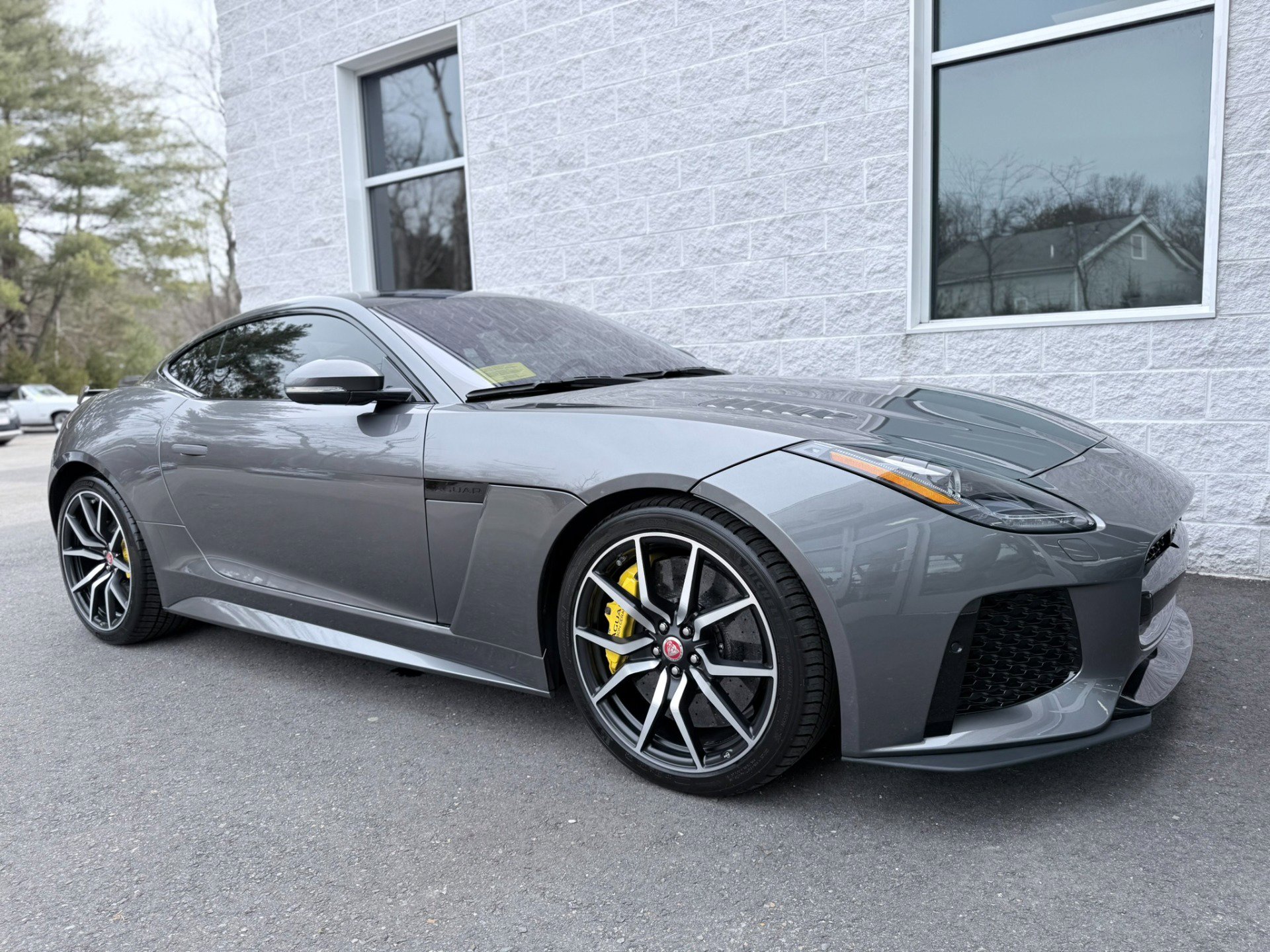 Used 2017 Jaguar F-TYPE SVR image 43