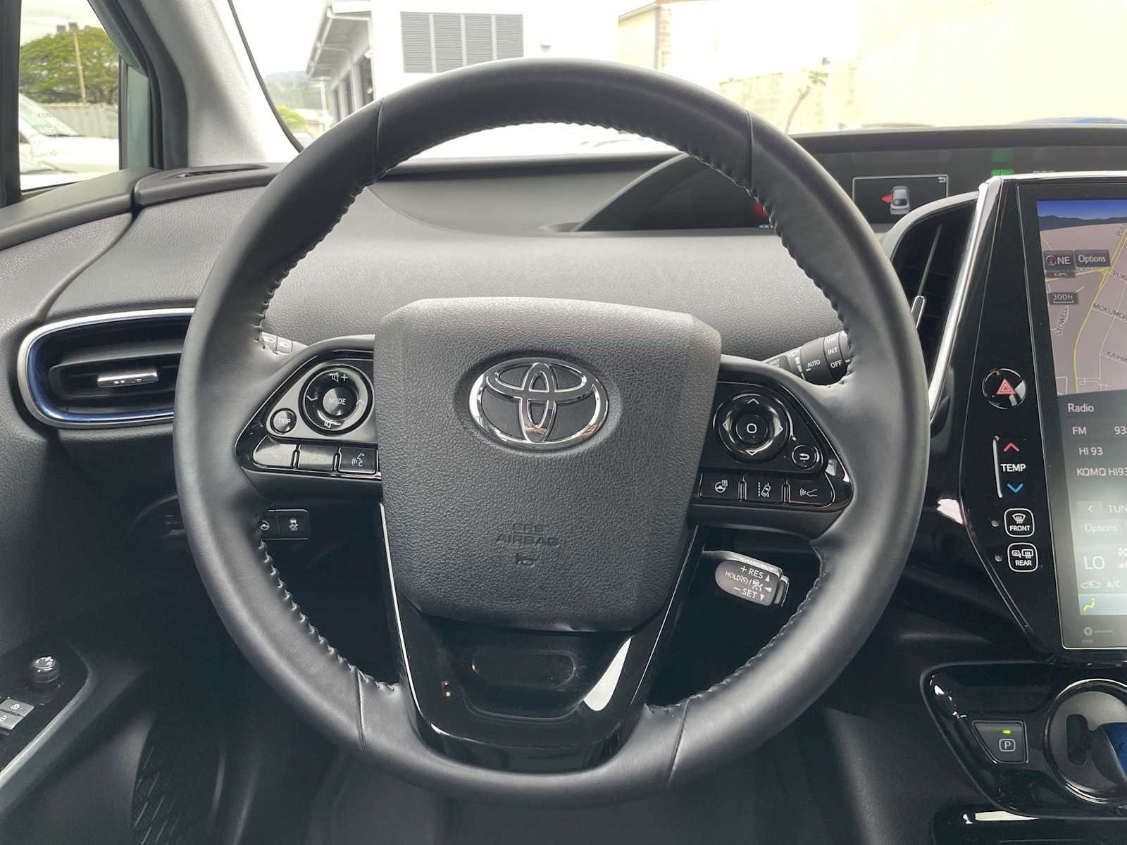 Used 2022 Toyota Prius Limited image 11