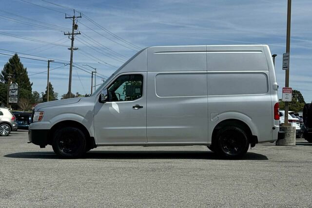 Used 2019 Nissan NV 3500 SV w/ Back Door Glass Package image 7