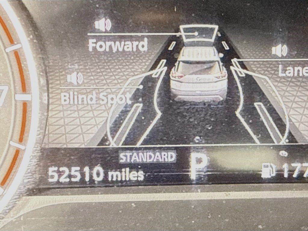 Used 2023 Nissan Rogue S FWD image 15