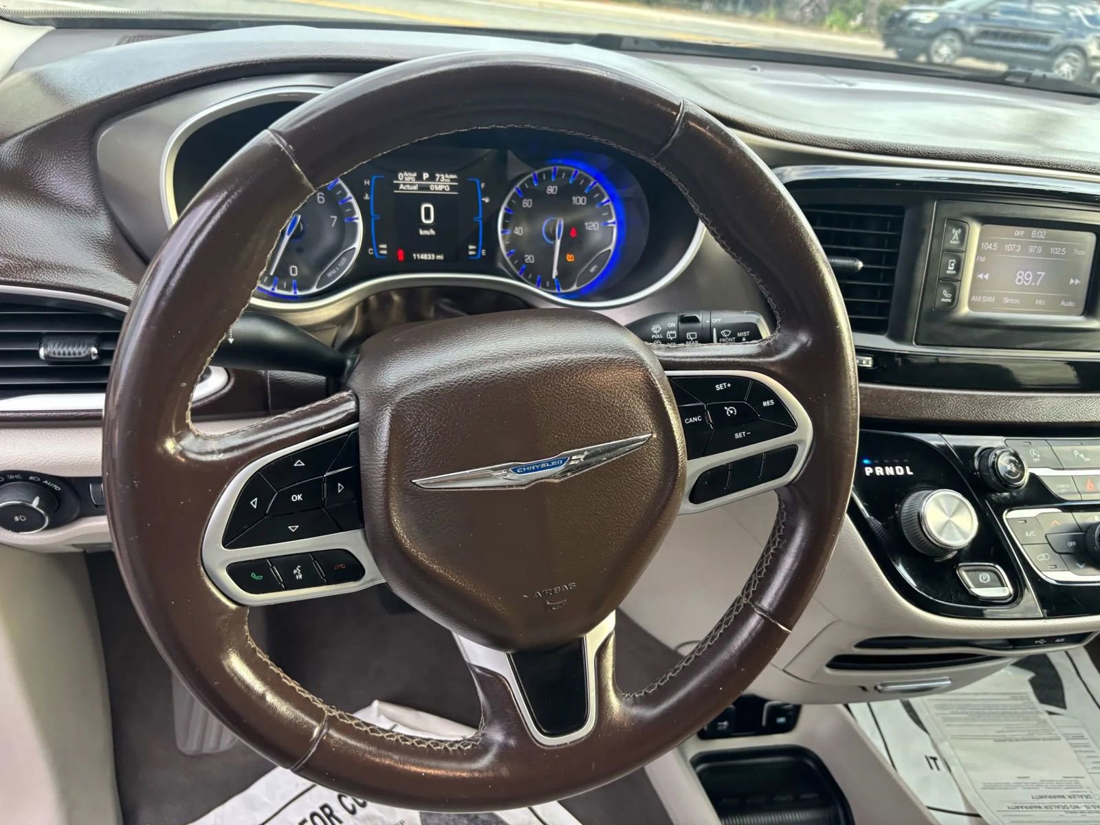 Used 2017 Chrysler Pacifica Touring-L image 12