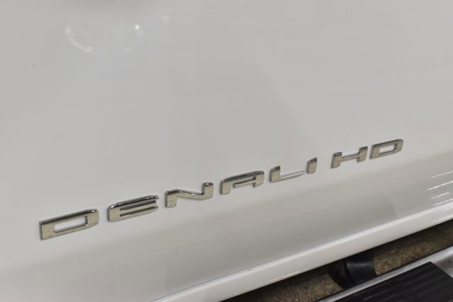 Used 2023 GMC Sierra 3500 Denali w/ Denali Ultimate Package AWD/4WD image 38