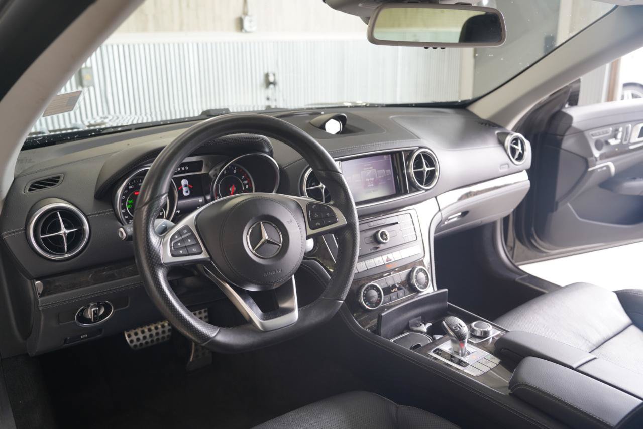 Used 2017 Mercedes-Benz SL 450 image 11