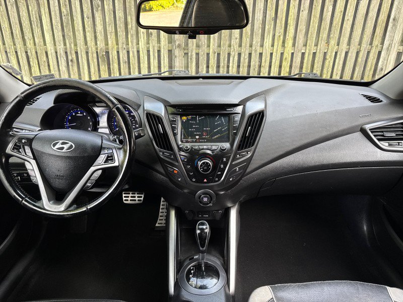 Used 2013 Hyundai Veloster Turbo w/ Ultimate Pkg FWD image 18