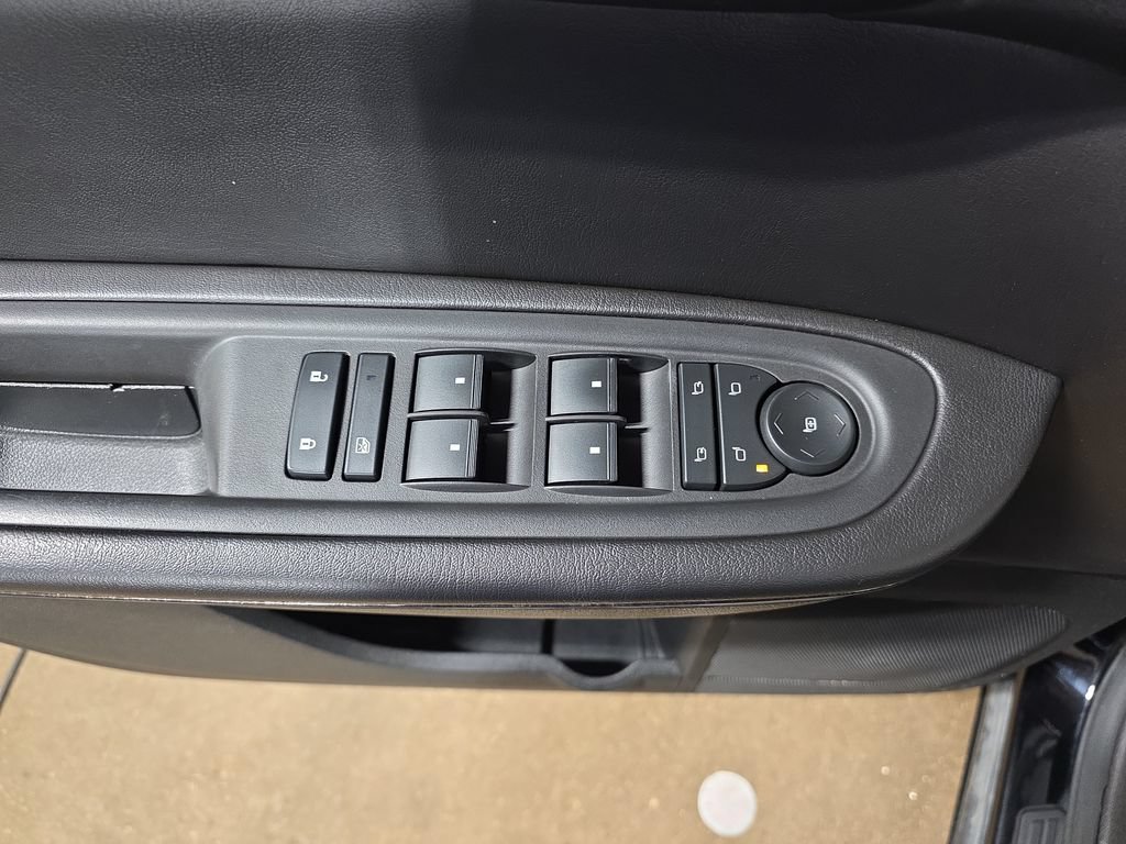 Used 2017 GMC Acadia Limited SLT AWD/4WD image 30