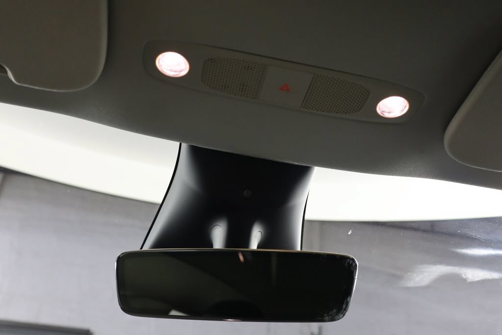 Used 2023 Tesla Model Y Long Range AWD/4WD image 17