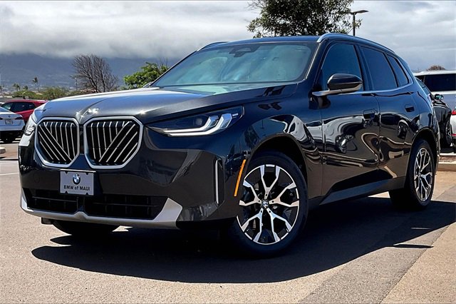 New 2025 BMW X3 xDrive30i w/ Convenience Package