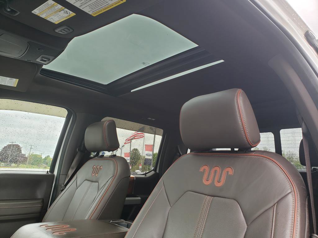Used 2015 Ford F150 King Ranch w/ Equipment Group 601A Luxury AWD/4WD image 22