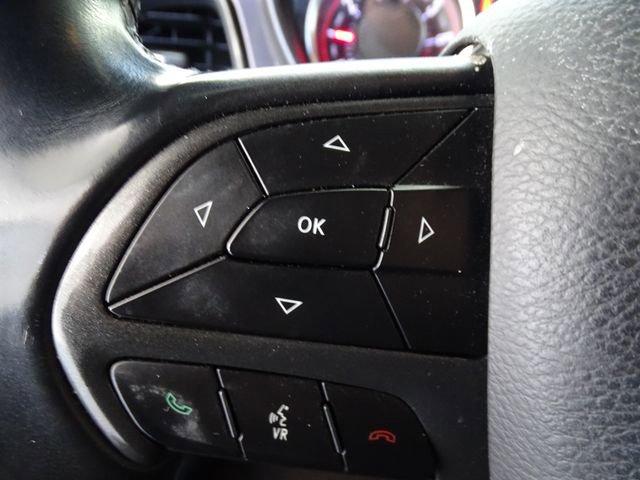 Used 2017 Dodge Challenger SXT image 7