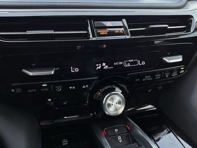 Used 2024 Acura MDX SH-AWD w/ Technology Package image 14