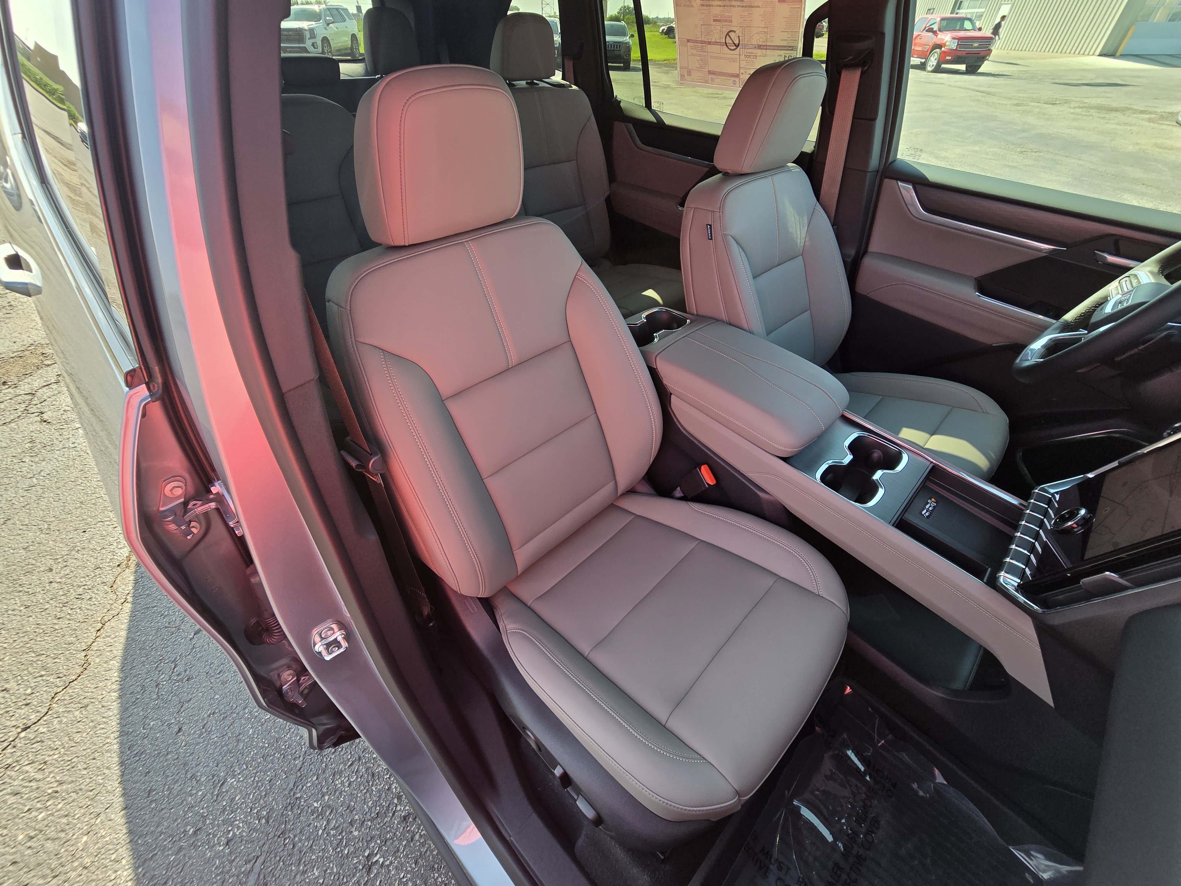 New 2027 GMC Acadia Elevation w/ Black Edition AWD/4WD image 17
