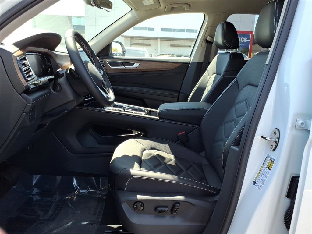 New 2026 Volkswagen Atlas SE image 9