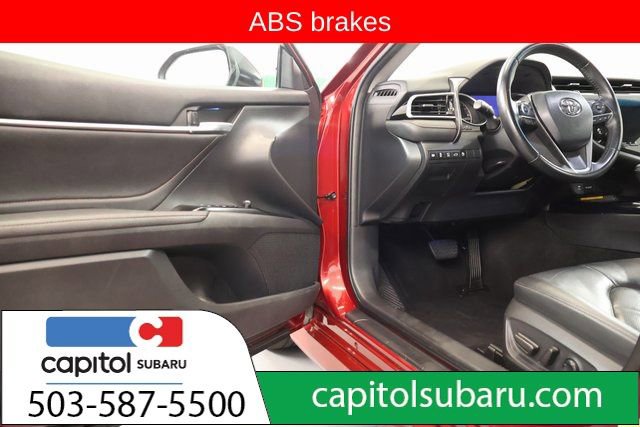 Used 2018 Toyota Camry XLE w/ Audio Package image 10