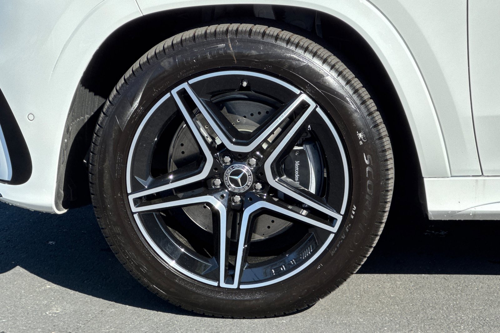 New 2026 Mercedes-Benz GLS 450 4MATIC image 27