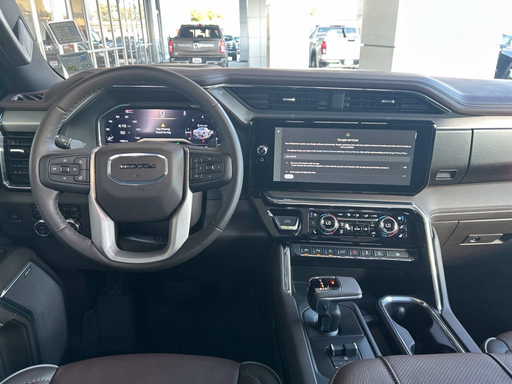 Used 2024 GMC Sierra 1500 Denali w/ Technology Package AWD/4WD image 16