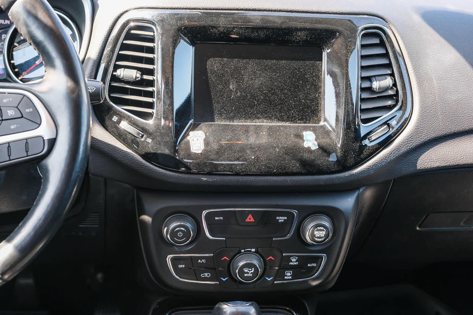 Used 2021 Jeep Compass Latitude FWD image 14
